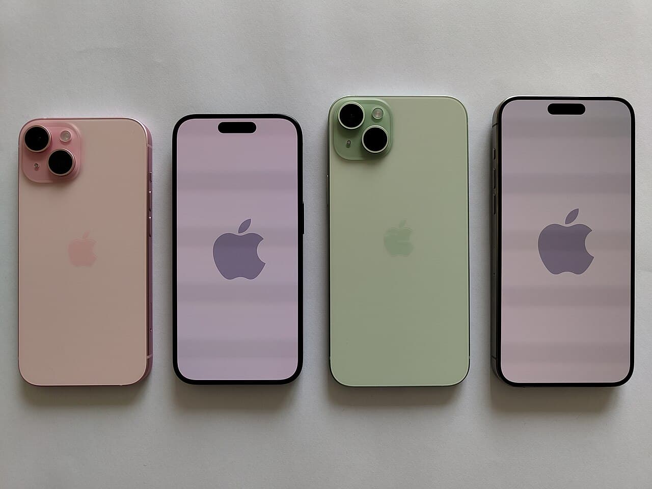 Apple iPhone 15 (128GB)